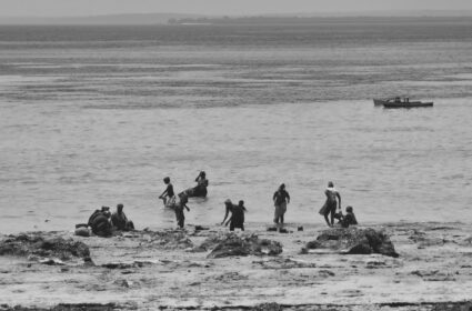 Women on the beach of Pemba, Cabo Delgado